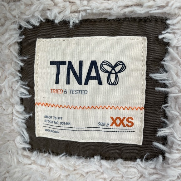 Aritzia jacket - Picture 3 of 5